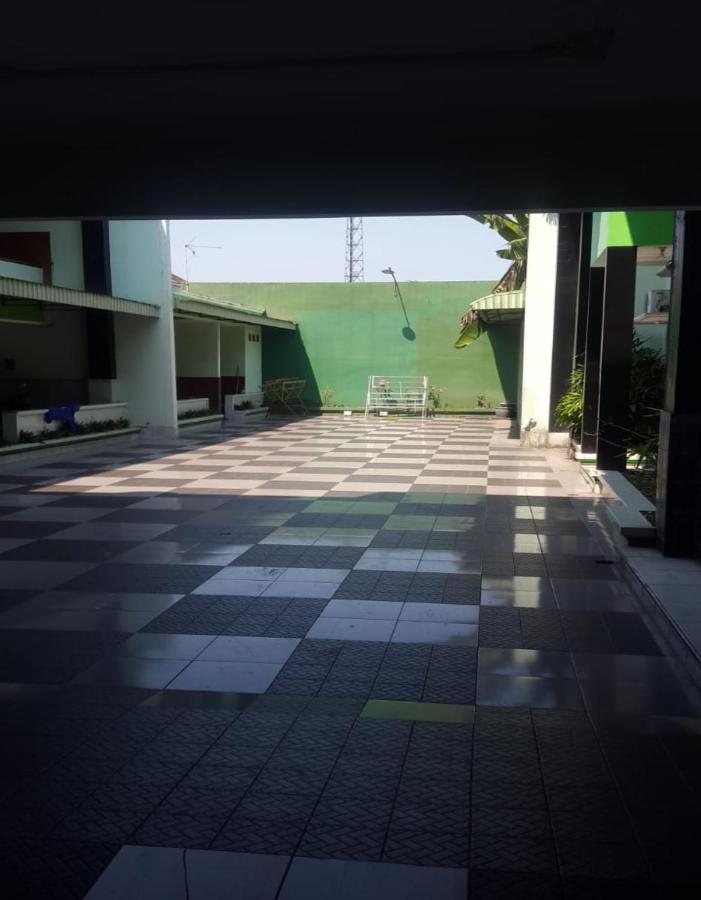 โรงแรมมูเลีย Lawean ภายนอก รูปภาพ
