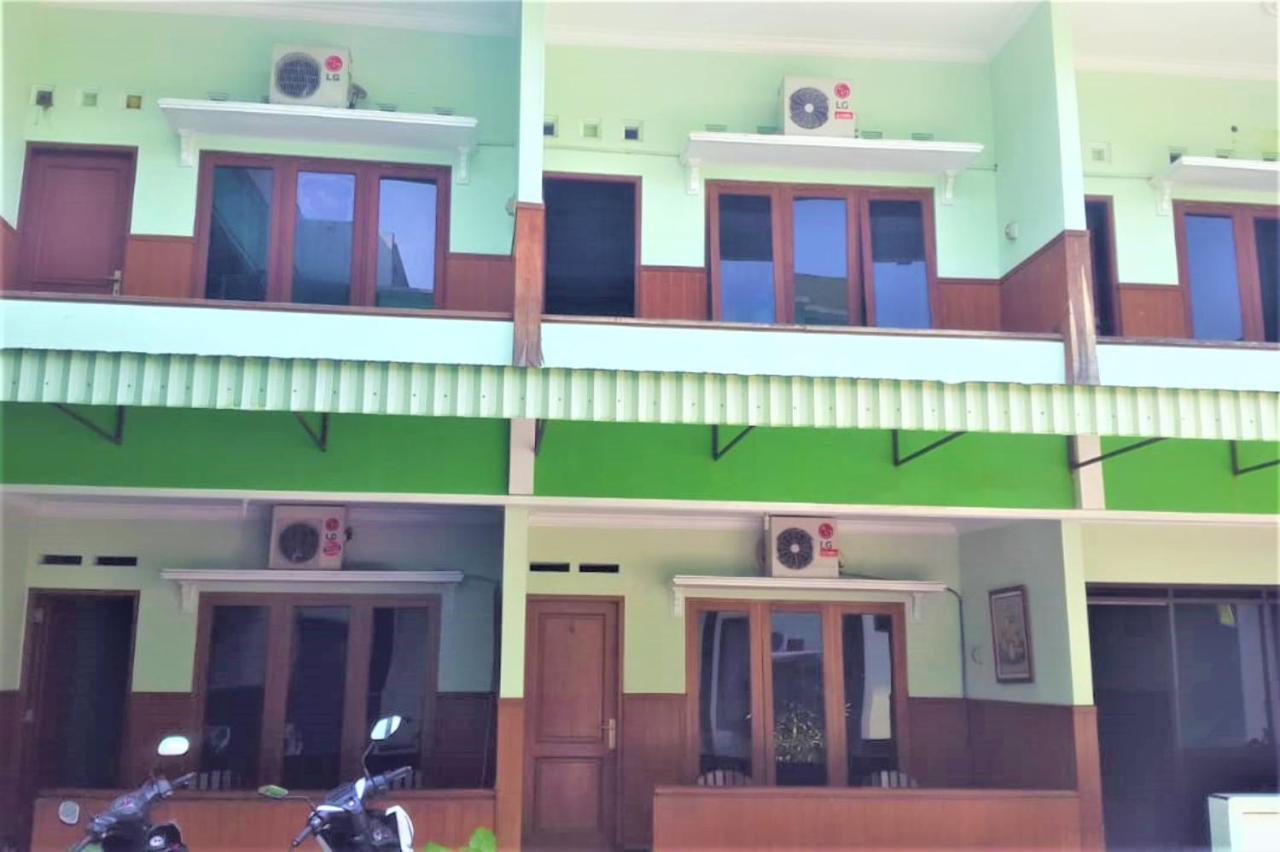 โรงแรมมูเลีย Lawean ภายนอก รูปภาพ
